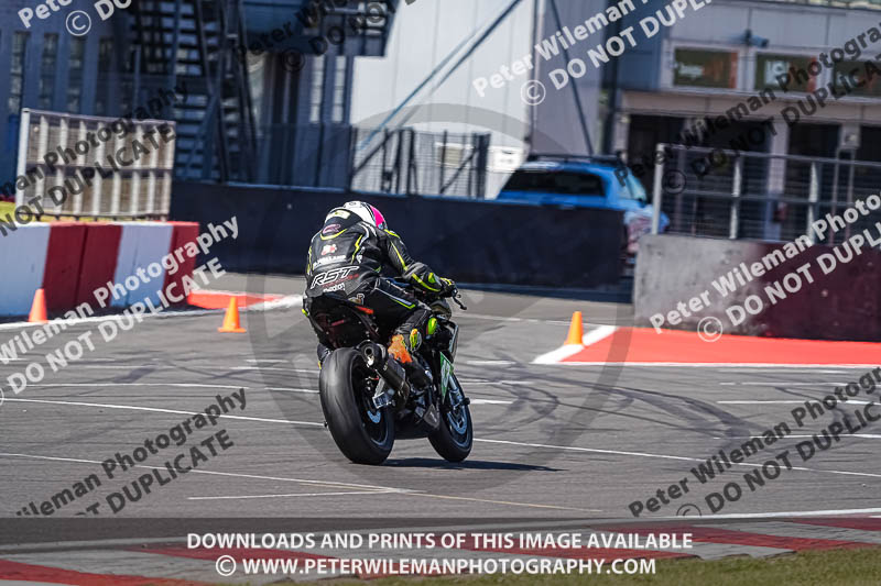 donington no limits trackday;donington park photographs;donington trackday photographs;no limits trackdays;peter wileman photography;trackday digital images;trackday photos